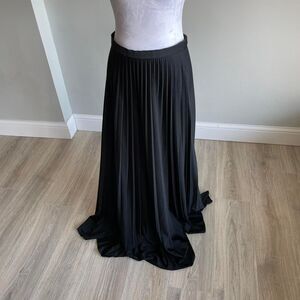 Koret Women's sz 14 Black Pleated Maxi Skirt Vintage 70's Fairygoth Witchy Disco
